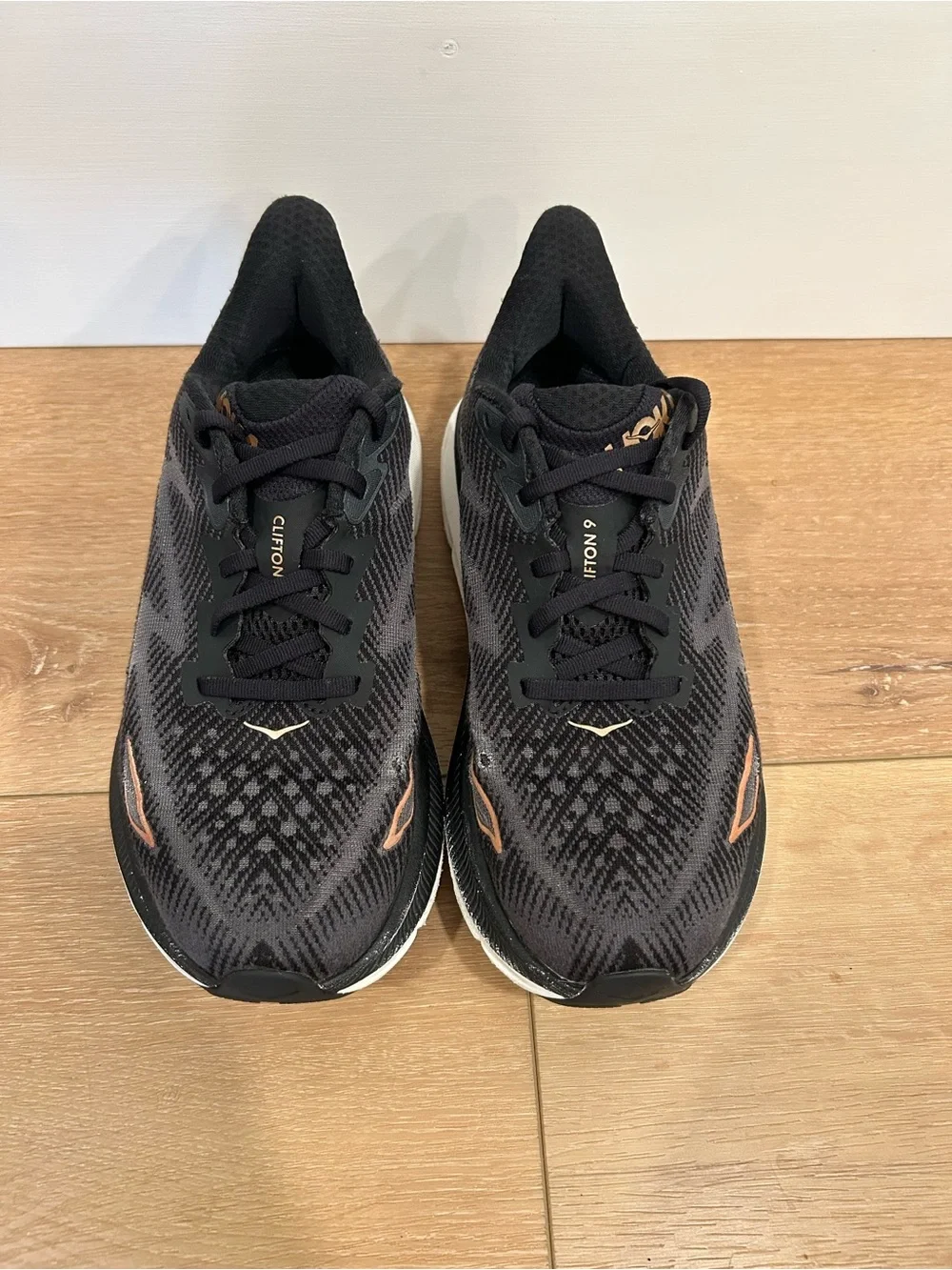 HOKA Women's Clifton 9 - Women’s 7 - Picture 6 of 9